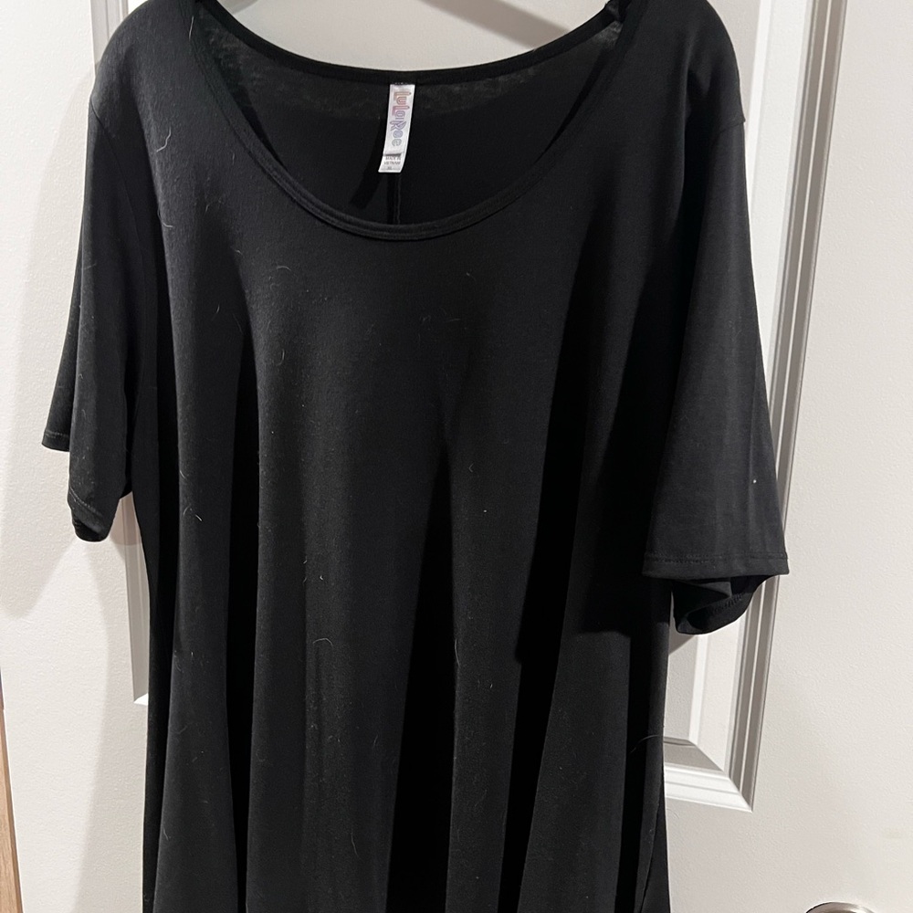 LuLaRoe Black Short Sleeve Scoop Neck Top